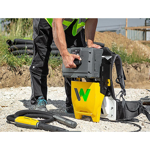 CONCRETE VIBRATOR - BACKPACK 58MM CORDLESS - code:180064_3